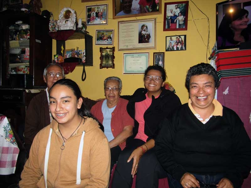 Mundo Spanish School:  Learn to speak Spanish in Antigua Guatemala