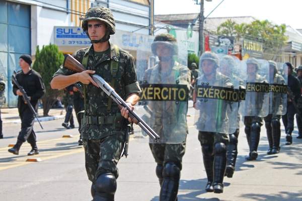 Picture taken on Brazil&#039;s Independence day (September 7th), during a military parade in Santa Cruz do Sul.