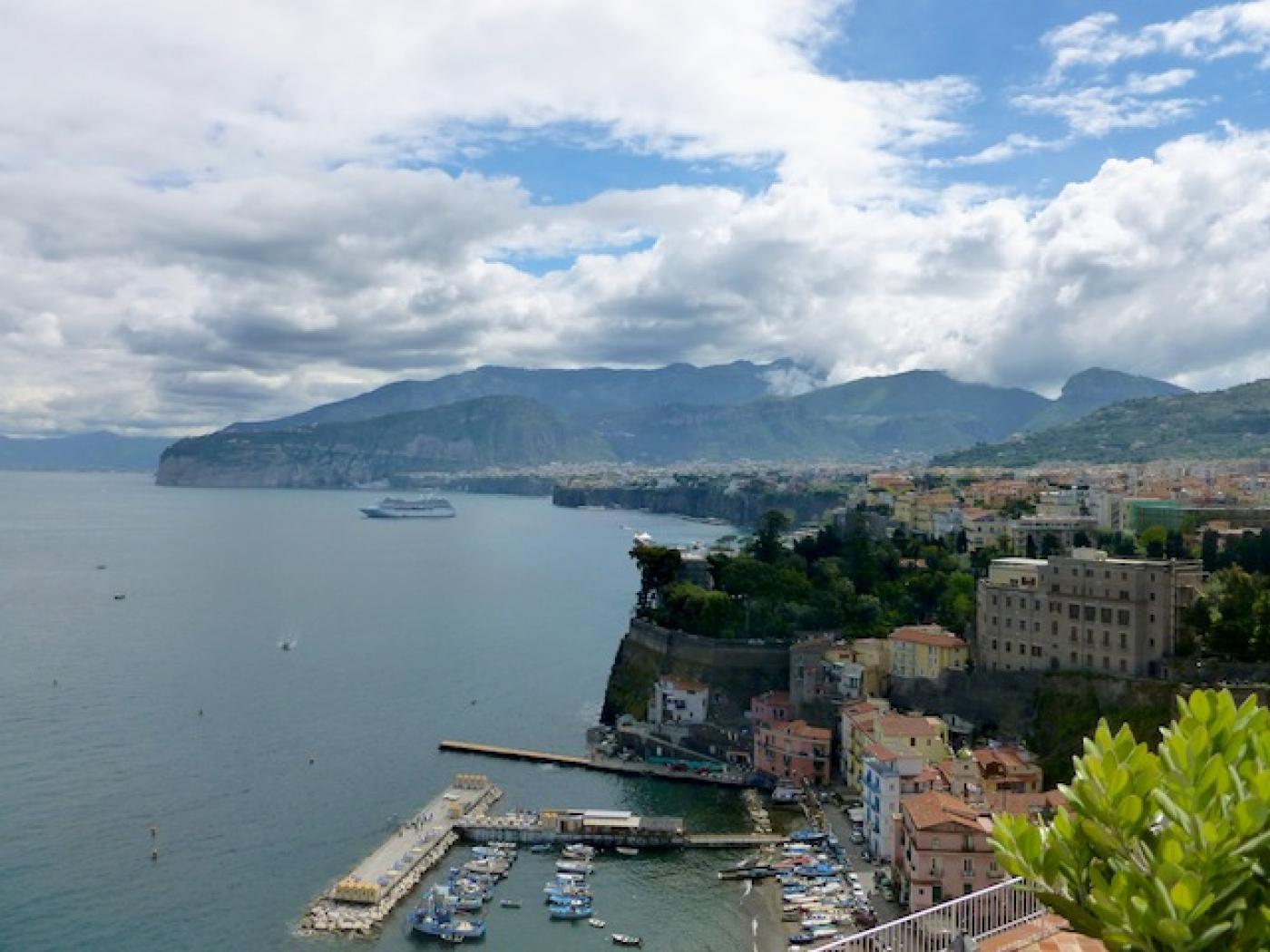 Naples: A Beautiful Perilous City by the Bay