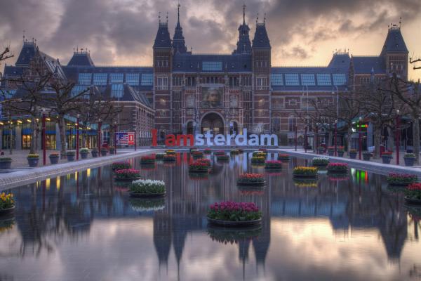 7 Reasons to Study Abroad in Amsterdam