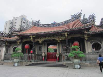 The Longshan Temple in central Wanhua.